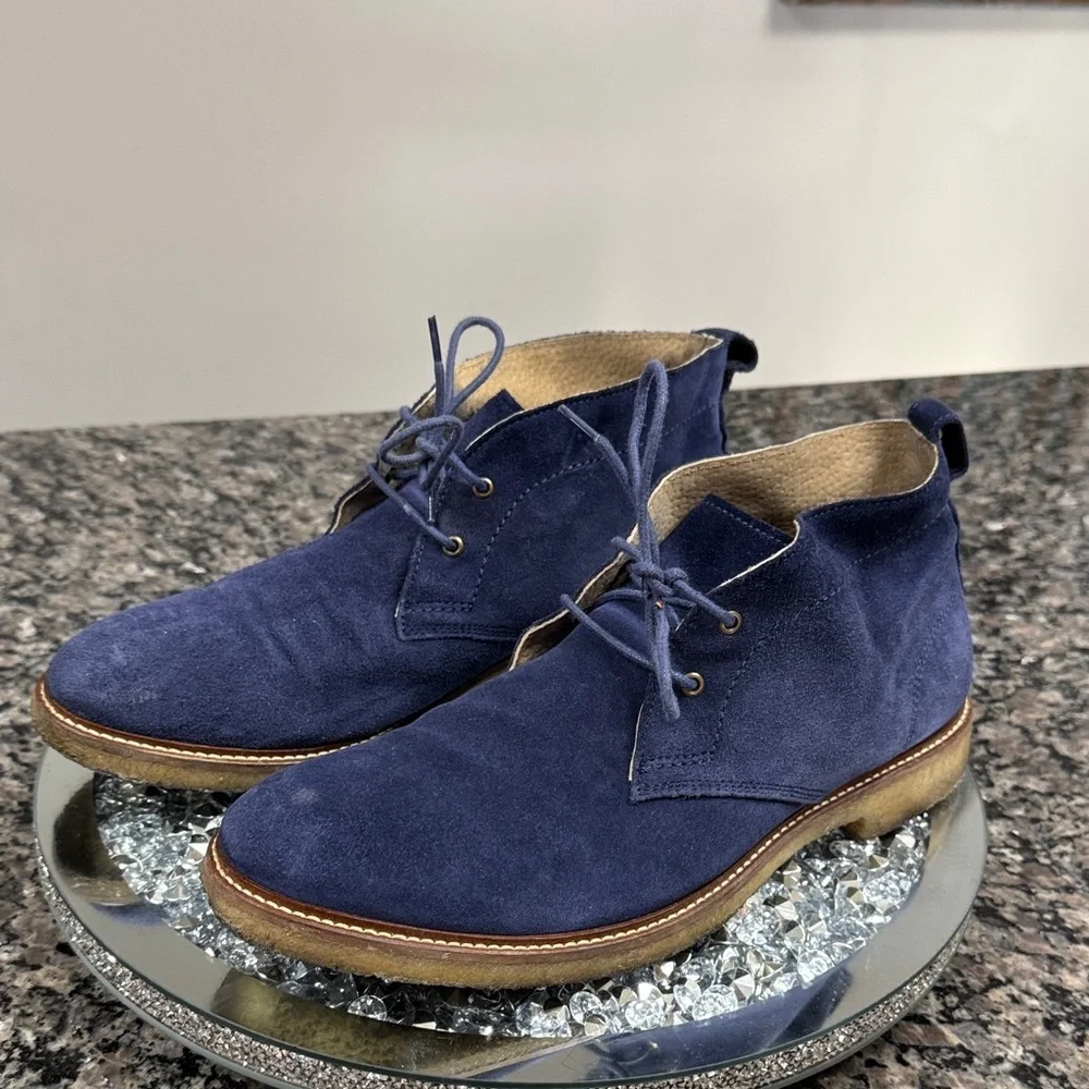 Banana Republic Deep Blue Suede Chukka Boots 9